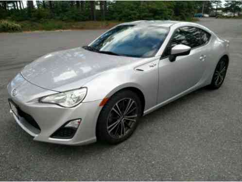 2013 Scion FR-S 6 Speed Manual, Bluetooth