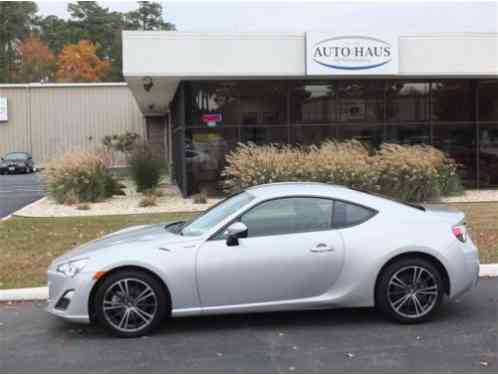 Scion FR-S (2013)