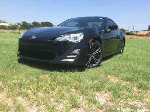 Scion FR-S (2013)