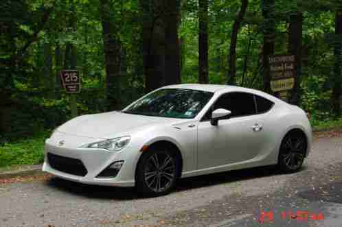 Scion FR-S (2013)