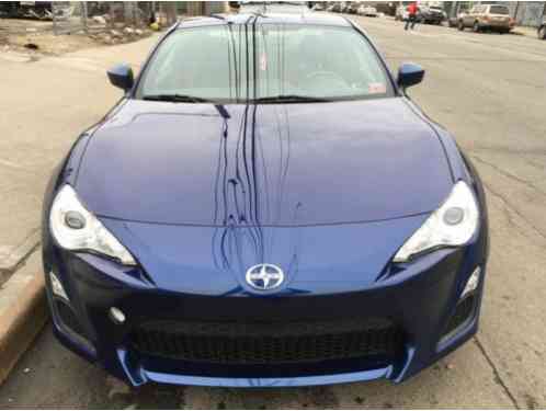 Scion FR-S (2013)