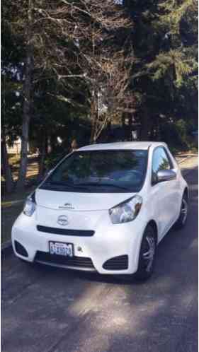 Scion iQ (2012)