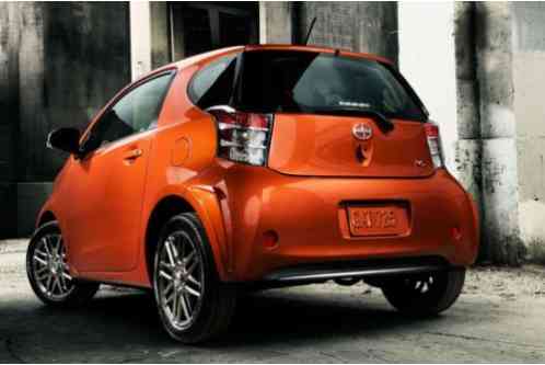 Scion iQ (2012)