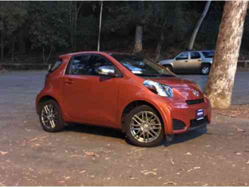 Scion iQ (2012)