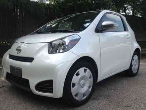 Scion iQ (2014)