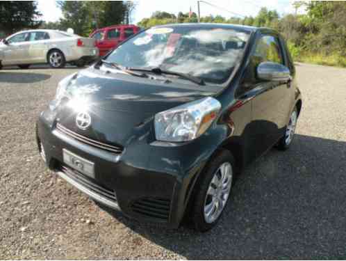 Scion iQ HNH (2012)