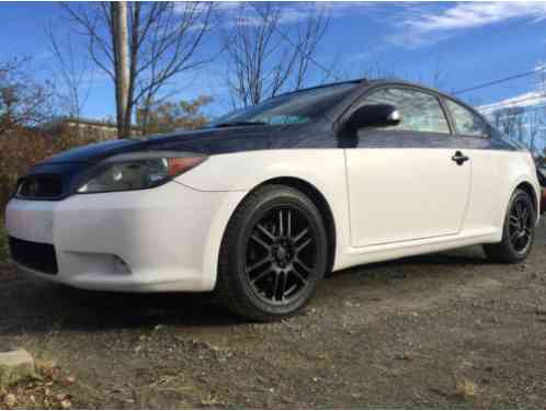 Scion tC (2005)