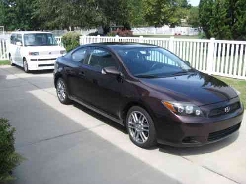 Scion tC 2dr Hatchback (2009)