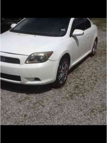 Scion tC (2005)