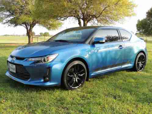 Scion tC (2014)