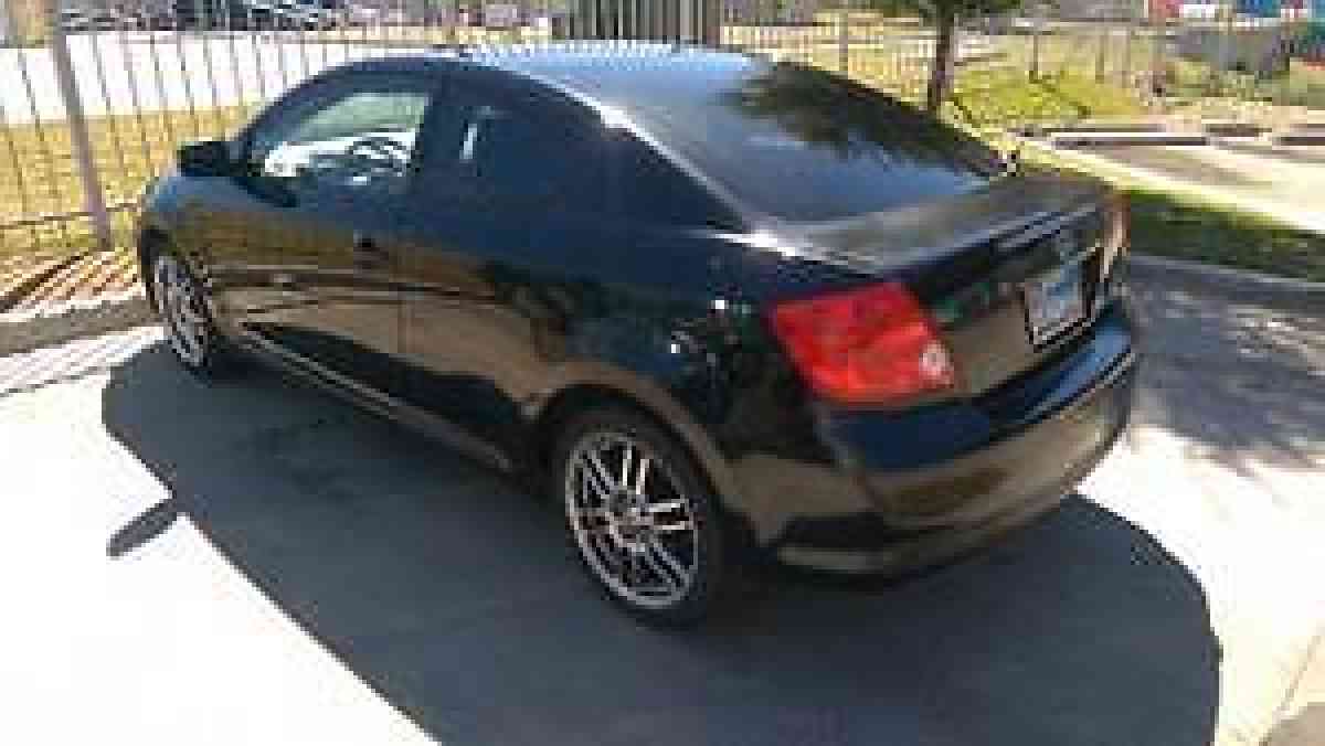 Scion tC (2005)