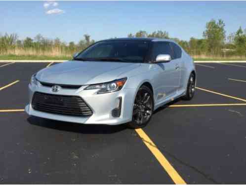 Scion tC (2014)