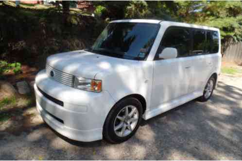 Scion xB (2005)