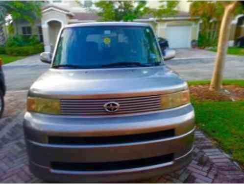 Scion xB (2006)