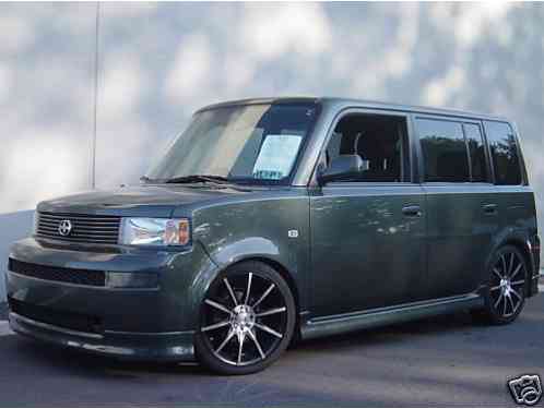 Scion xB (2005)