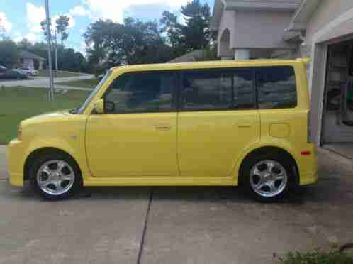 Scion xB (2005)