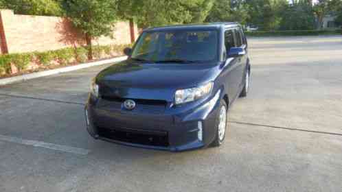 2014 Scion xB 2014 SCION XB