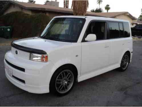 Scion xB (2005)