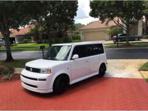 Scion xB (2005)