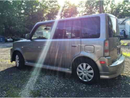 Scion xB (2005)