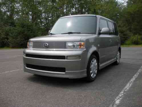 Scion xB (2006)