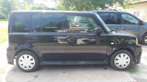 Scion xB (2006)