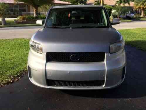 Scion xB (2008)