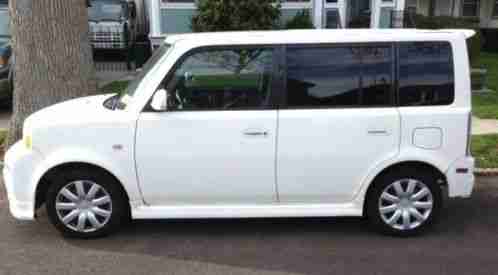 Scion xB (2006)