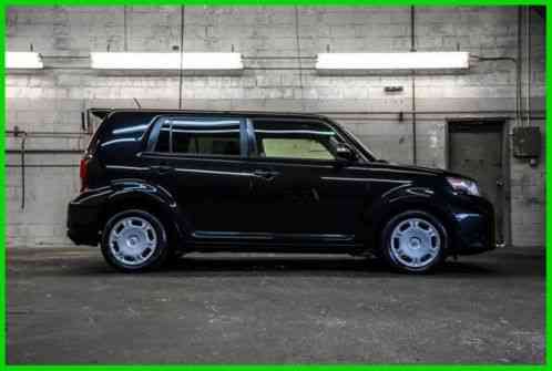 Scion xB FWD (2012)