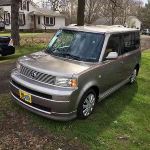 Scion xB XB (2005)