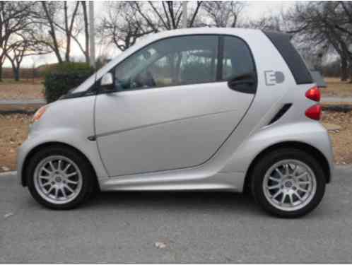 Smart For Two Passion EV~Awesome~ (2014)