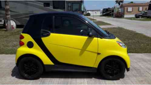 Smart Fortwo Pure with A/C, Radio, (2013)