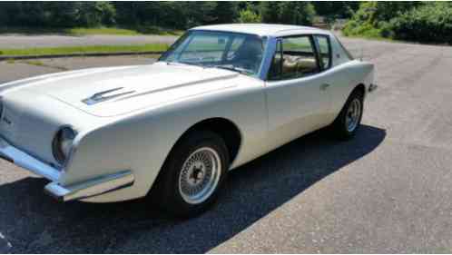 Studebaker Avanti (1963)