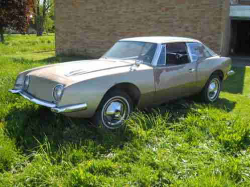 Studebaker Avanti (1963)