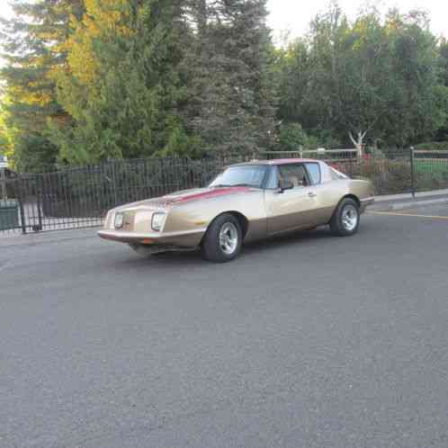 Studebaker Avanti GT (1974)