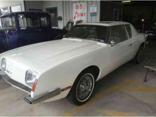 1980 Studebaker Avanti II