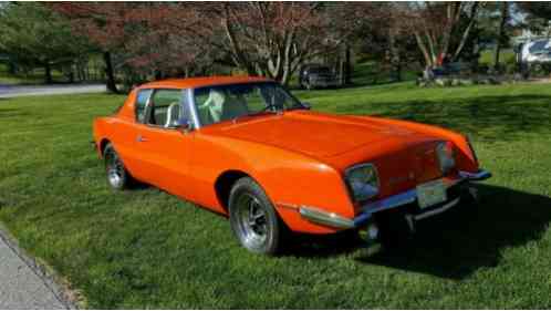 1976 Studebaker Avanti II