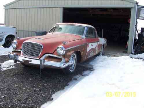 Studebaker coupe SkyHawk (1956)