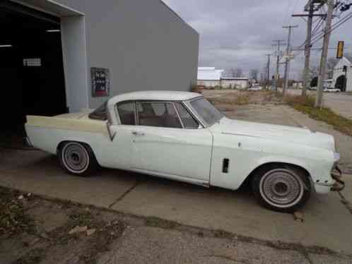 Studebaker GOLDEN HAWK GOLDEN HAWK (1956)