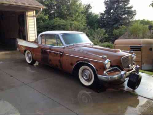 1958 Studebaker Goldenhawk