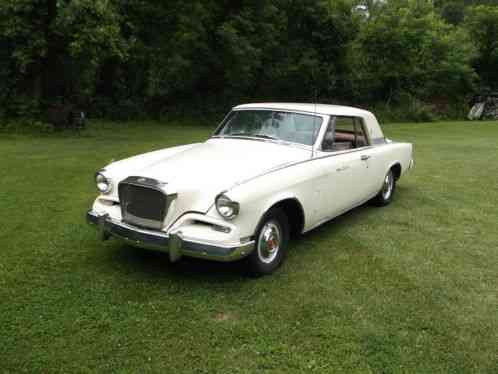 1962 Studebaker Gran Turismo (GT)