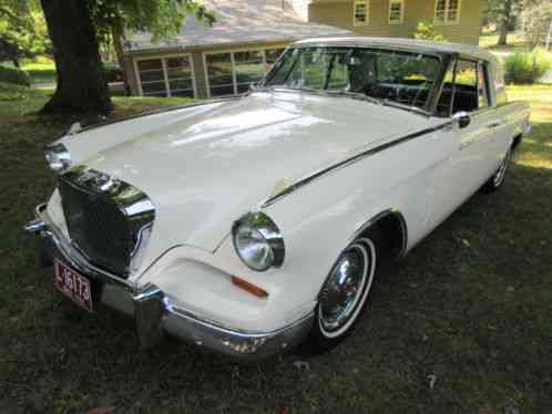 1962 Studebaker GT Hawk