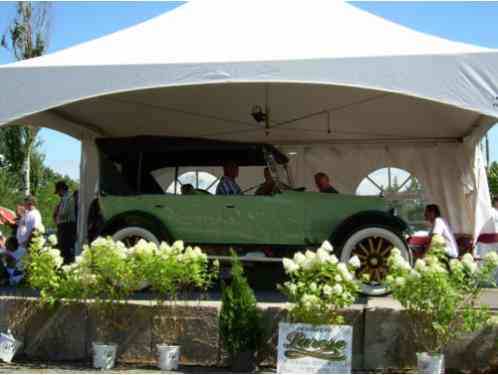 1923 Studebaker Light Six touring