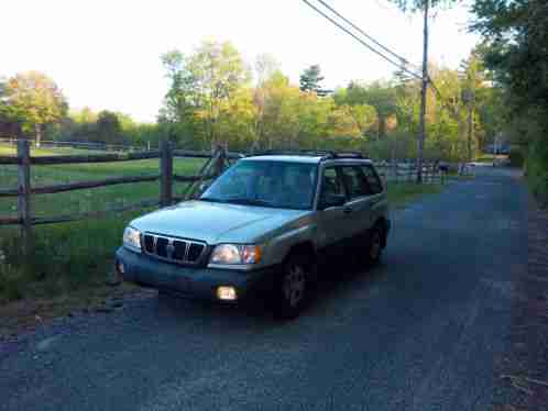 Subaru Forester l (2001)