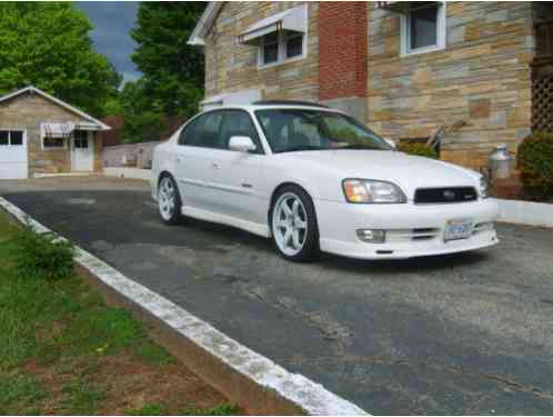 Subaru Legacy 2. 5 GT Limited (2000)