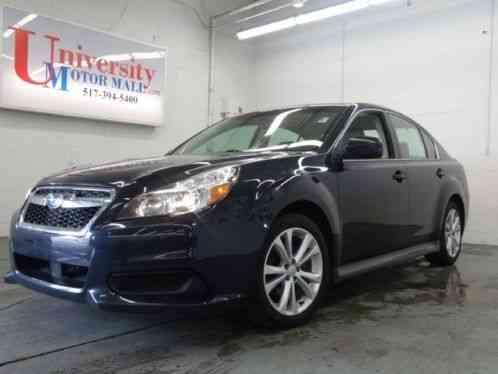 Subaru Legacy 2. 5i Premium (2013)