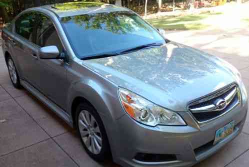 Subaru Legacy Limited (2011)