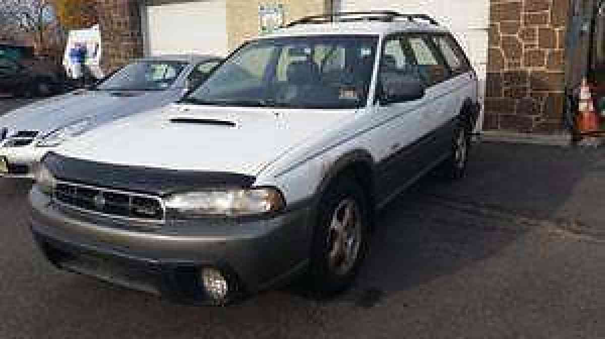 Subaru Legacy limited awd (1997)