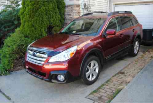 Subaru Outback 2. 5 I PREMIUM (2014)