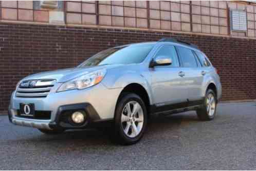 Subaru Outback 2. 5i Limited (2014)